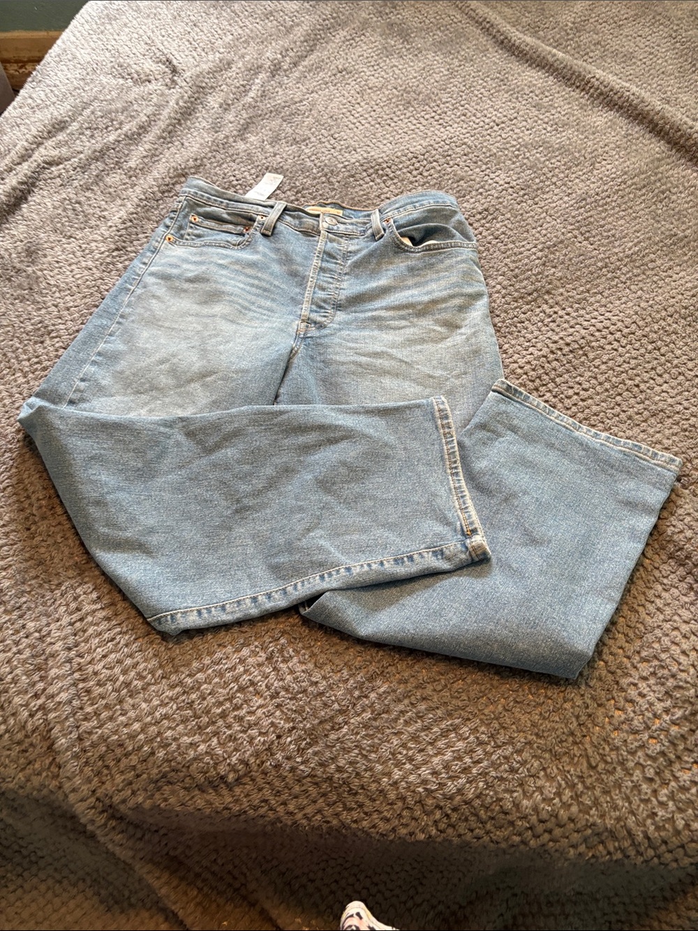 Womens size 31 Ribcage Straight Ankle Light Blue Denim Jeans